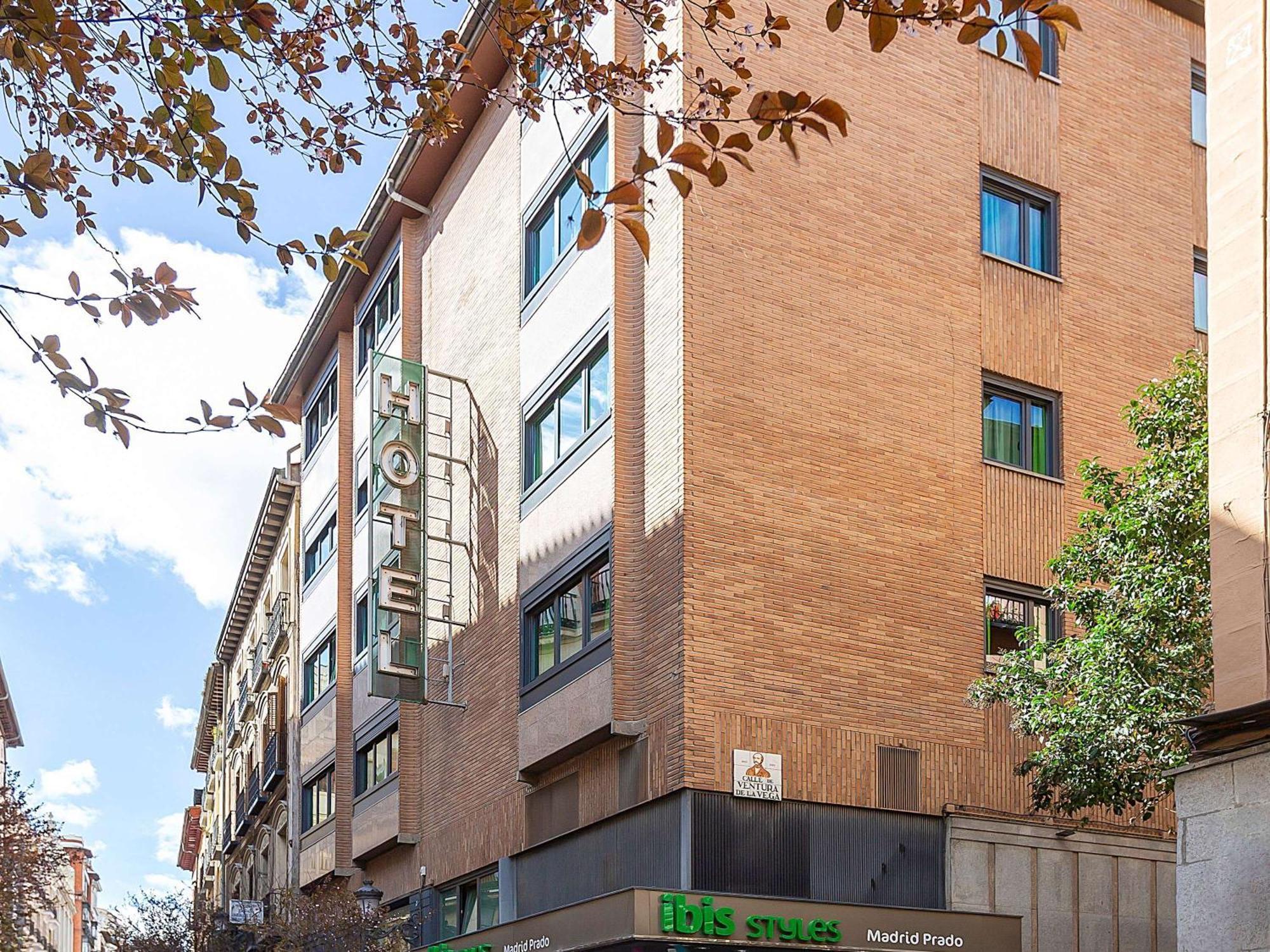 Ibis Styles Madrid Prado Hotel Exterior foto